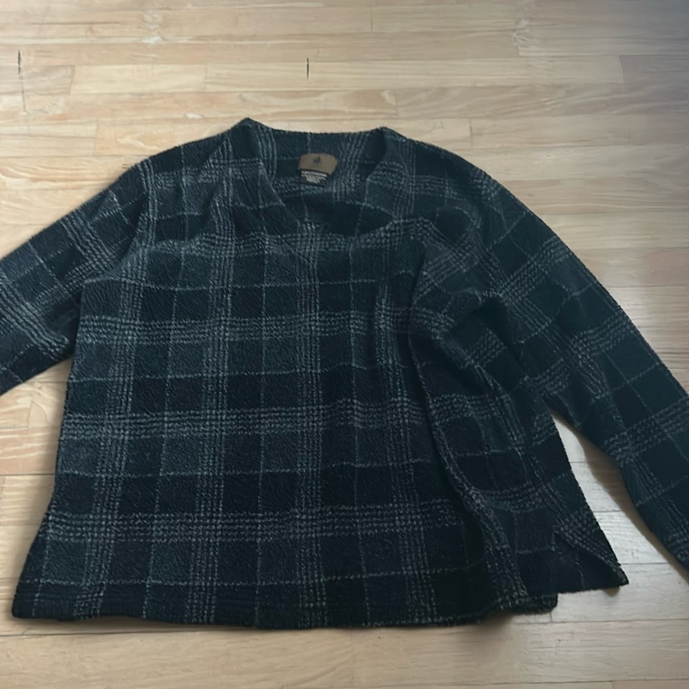 Women’s sweater
